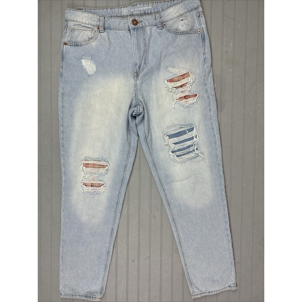 No Boundaries Size 13 Womens Ankle Jeans Cotton Distress Light Wash